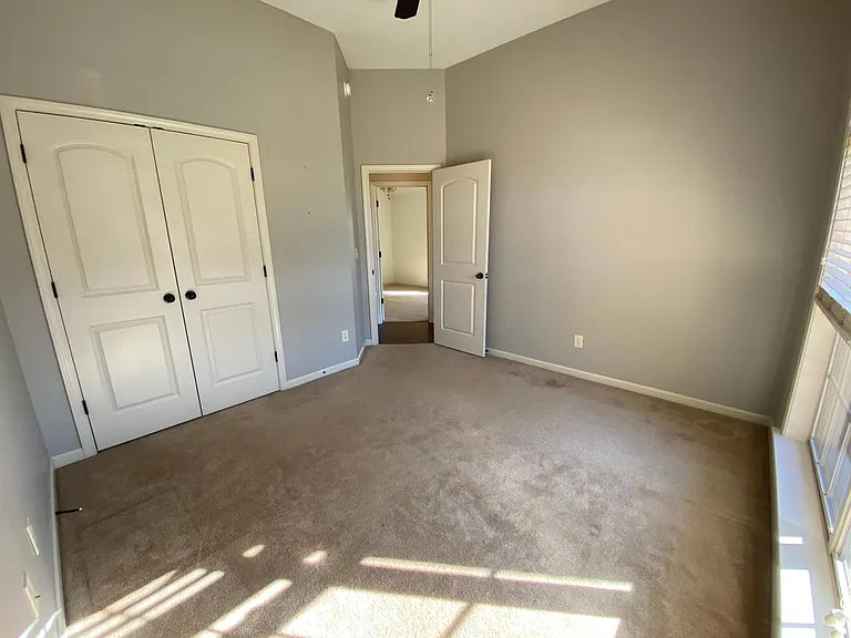 9761 Silver Bell Ct — Photo 32