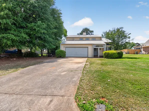 105 E Pondella Dr, Enterprise, AL 36330