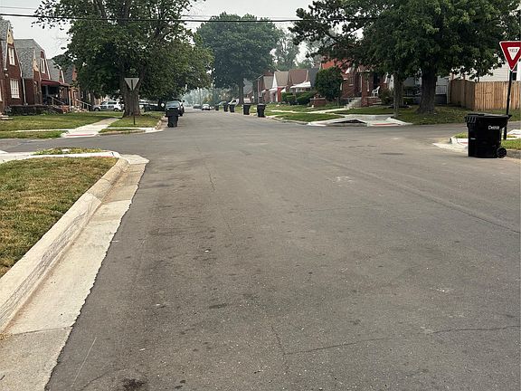 2nd image of 14971 Hartwell St