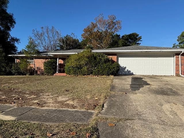 1st image of 2432 Roberts Dr