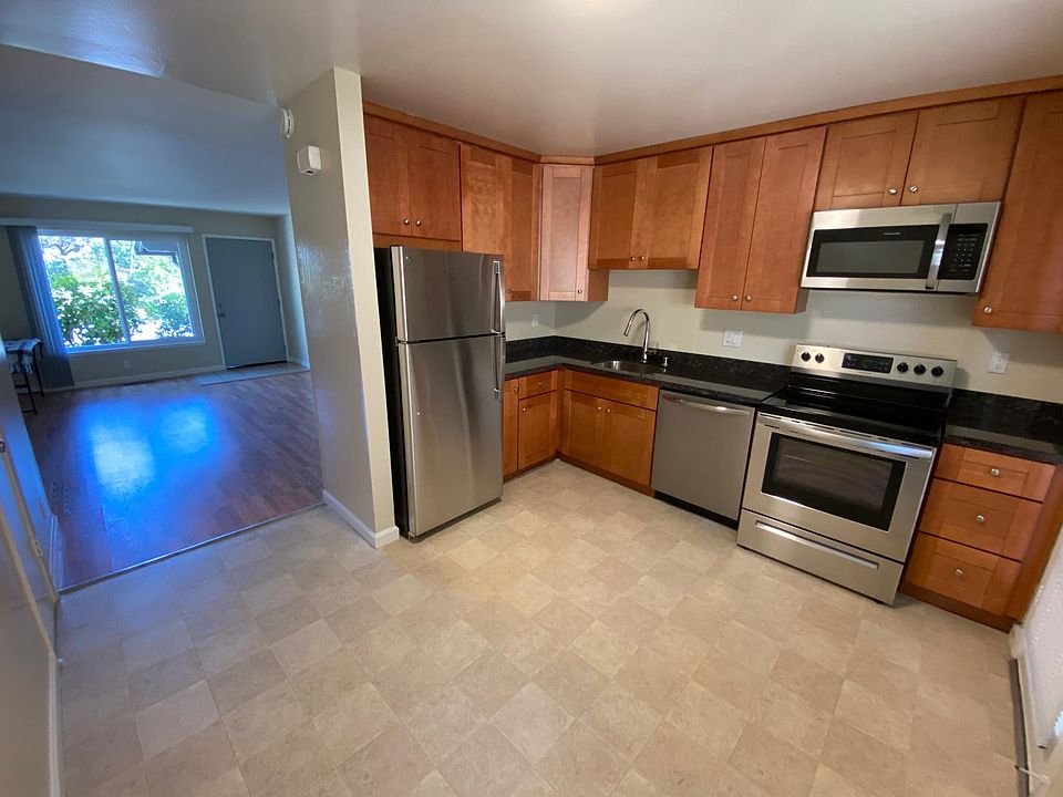 1st image of 3534 Farm Hill Blvd #6
