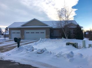 205 3rd Ave SE, Plainview, MN 55964