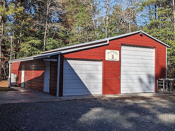 32x54 w/ concrete floor