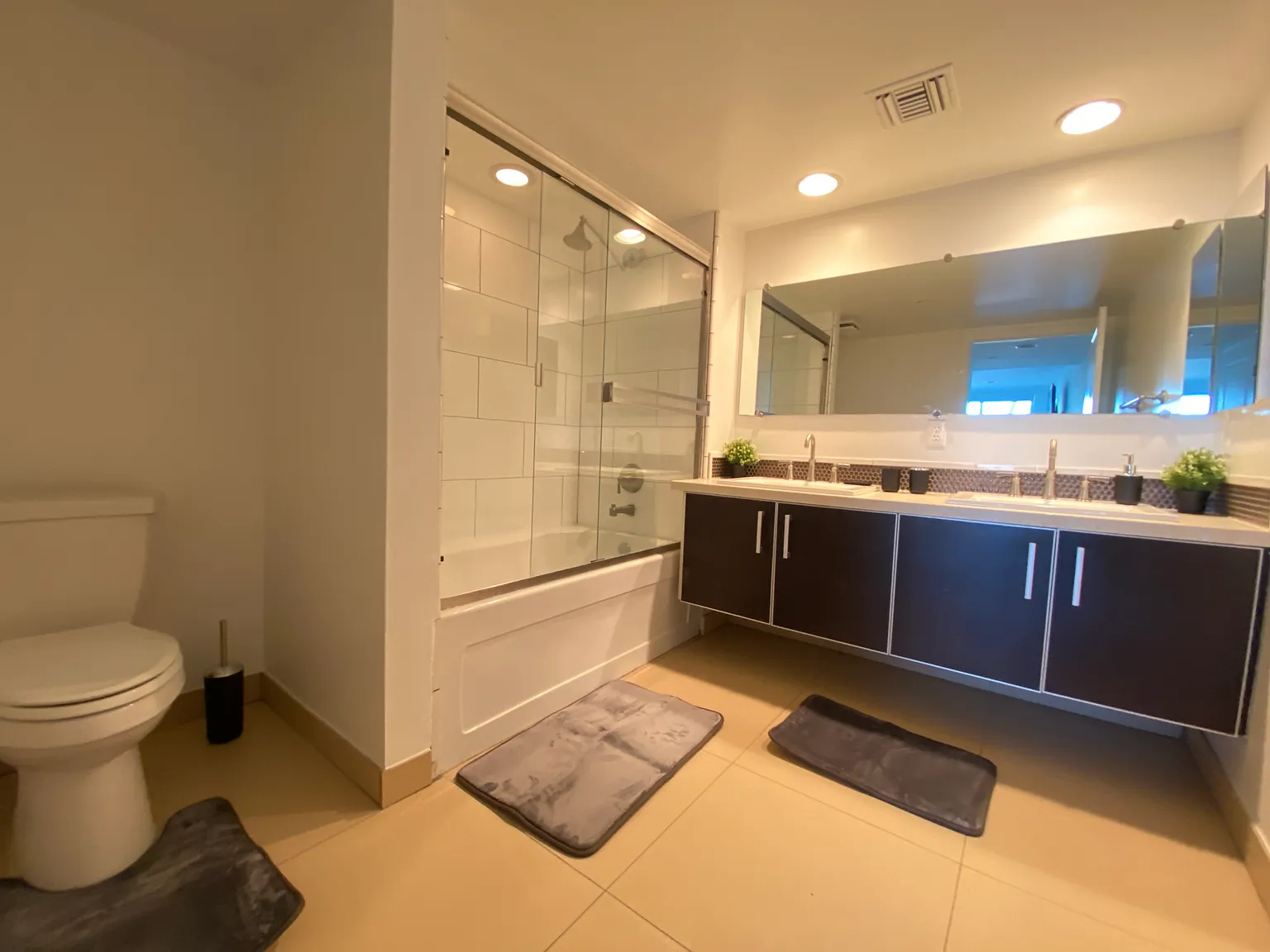 4 bed, 1500 sqft, $1,400 — Photo 2