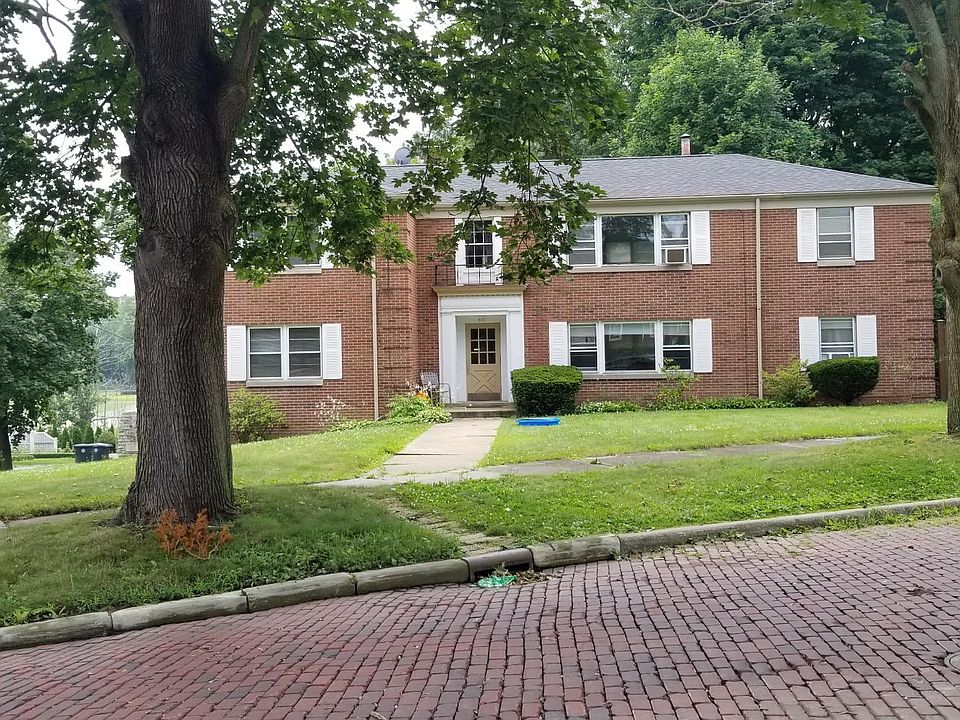1st image of 601 Perkins Dr NW