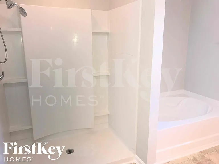5519 Luther Ct — Photo 12