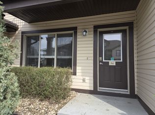 604 62nd St SW, Edmonton, AB T6X 0K4