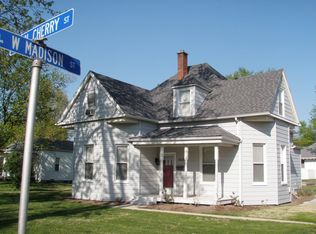 502 N Cherry St, O'Fallon, IL