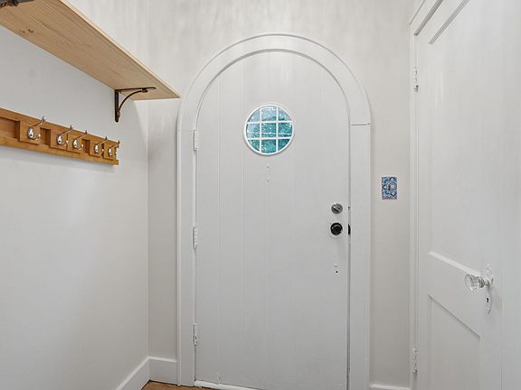 5th image of 3744 12th St
