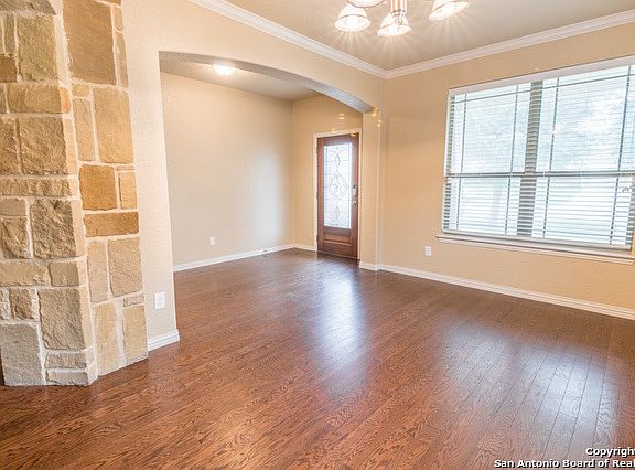 3rd image of 11831 Jasmine Way