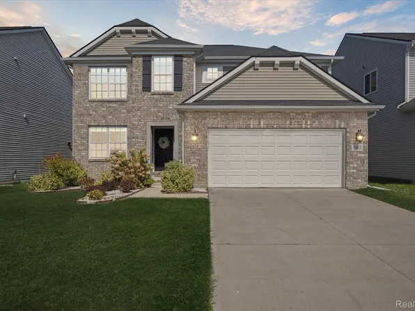 9163 White Tail Ct, Ypsilanti, MI 48197