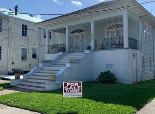 2527 Calhoun St, New Orleans, LA 70118