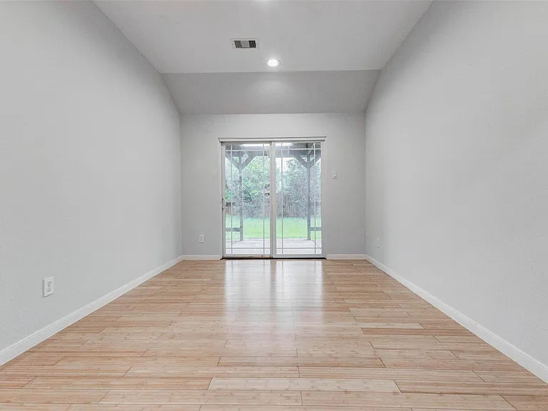10627 Ince Ln — Photo 10