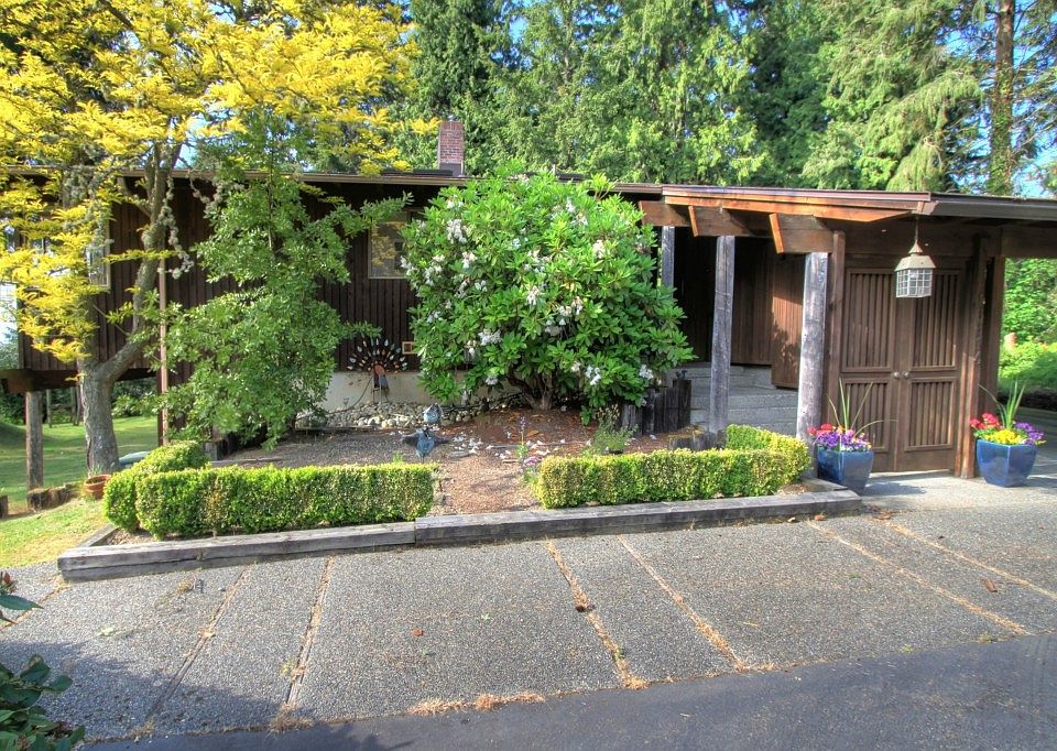 1st image of 16614 72nd Ave W