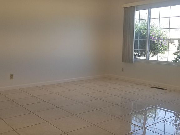 3rd image of 2893 Pelican Dr