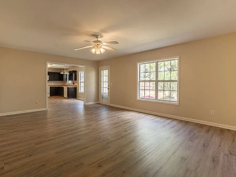 477 Dukes Hill Rd — Photo 15