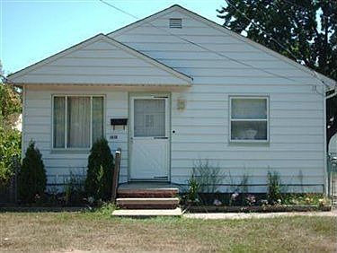 1st image of 1315 E 348th St