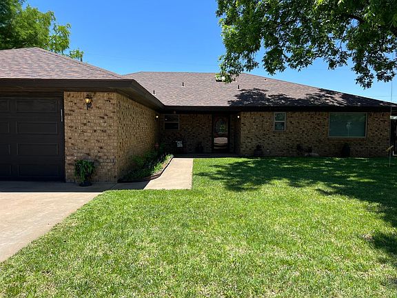 3rd image of 514 Santa Fe Dr