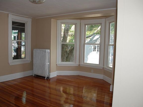 2nd image of 177 S Pleasant St Unit A
