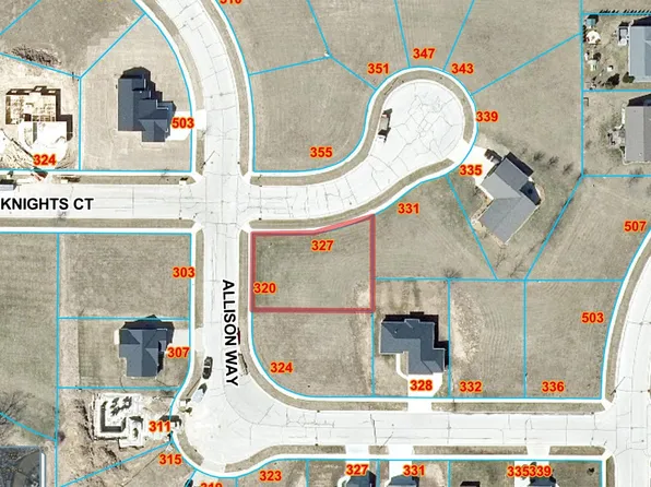 327 Knights Ct, Campbellsport, WI 53010