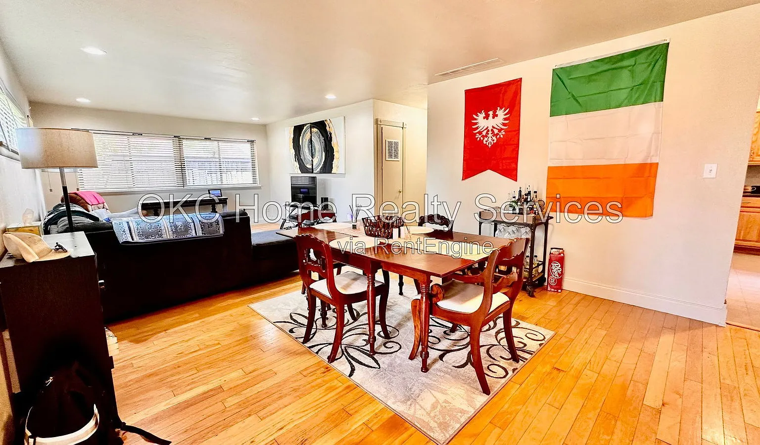 3 bed, 2.0 bath, 1445 sqft, $1,913 — Photo 3