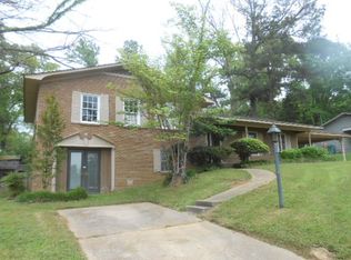 1705 Sherwood Cir, Yazoo City, MS 39194