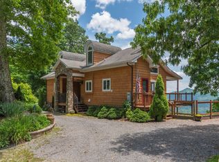 120 Skyridge Dr, Clyde, NC 28721