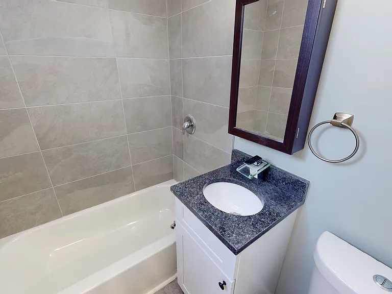 910 Gateway Blvd — Photo 26