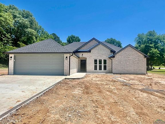 2nd image of 2626 Lois Dr
