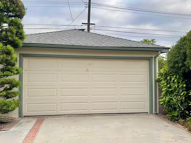1832 W Corak St — Photo 12