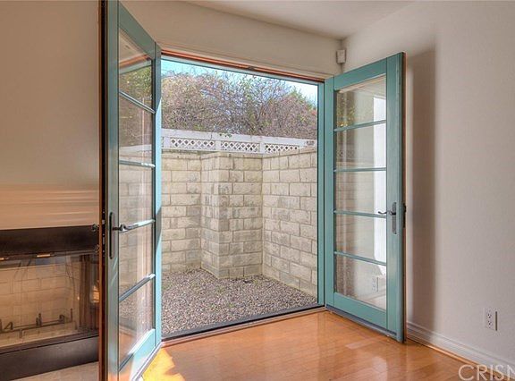 4th image of 10542 Valley Spring Ln