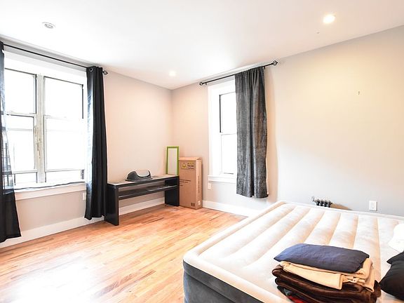 5th image of 830 W 177th St APT 3B