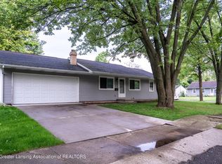 3227 Sunderland Rd, Lansing, MI 48911