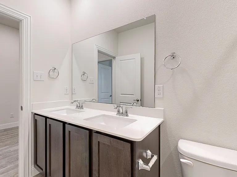 10925 Klondike Ln — Photo 17