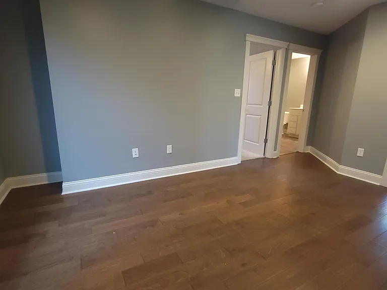 3123 Broadway St — Photo 35