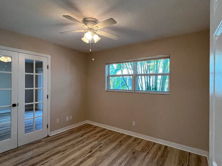 220 Columbia Dr #16 — Photo 6