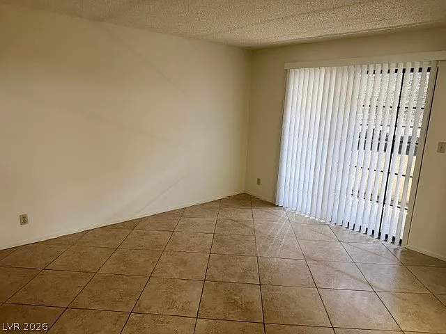 2080 Karen Ave #3 — Photo 10