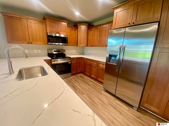 4th image of 136 Ida Ln