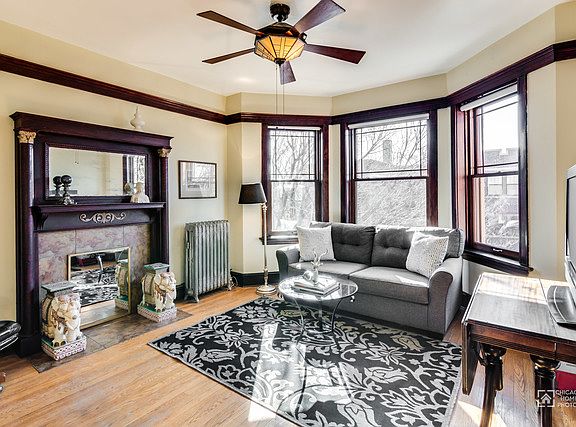 2nd image of 5955 N Lakewood Ave #3S