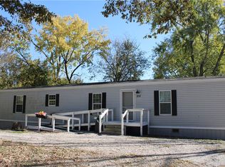 212 S Ravine St, Cowden, IL 62422