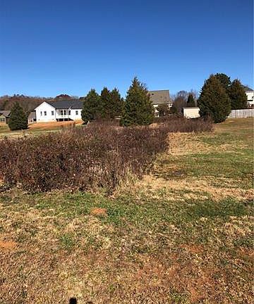 4th image of 114 Sheep Path Dr