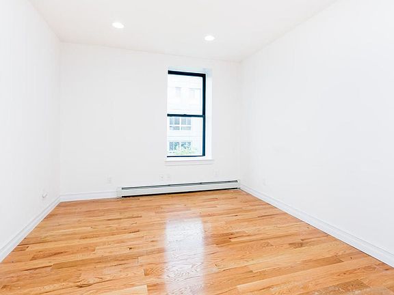 5th image of 2245 Adam C Powell Blvd #55E