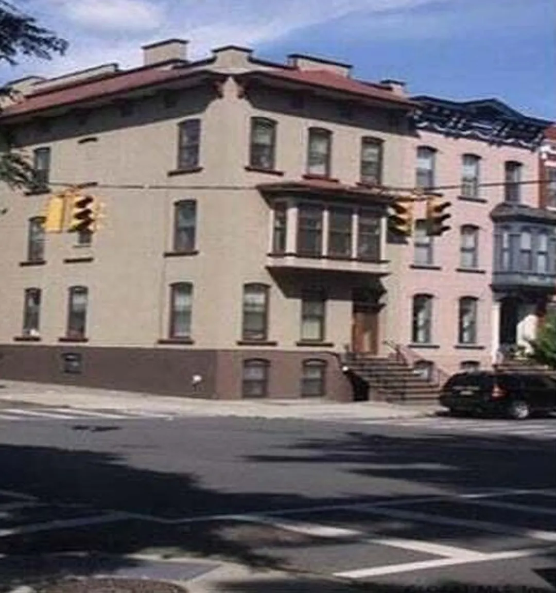 1 bed, 600 sqft, $1,250 — Photo 1