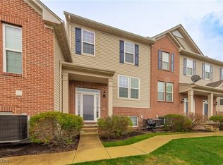 386 Caleb Dr, Akron, OH 44321