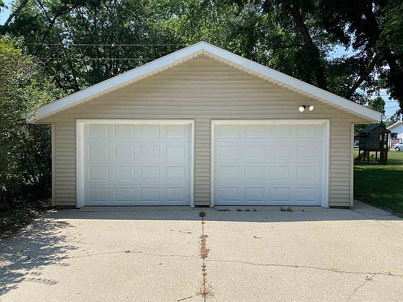 3rd image of 3716 Piney Grove Dr