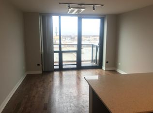 5911 N Sheridan Rd #706, Chicago, IL 60660