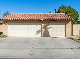 73310 Guadalupe Ave, Palm Desert, CA