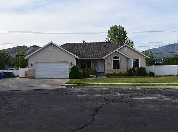 2nd image of 197 E Centennial Cv