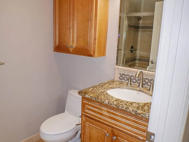 7509 Draper Ave #202 — Photo 18