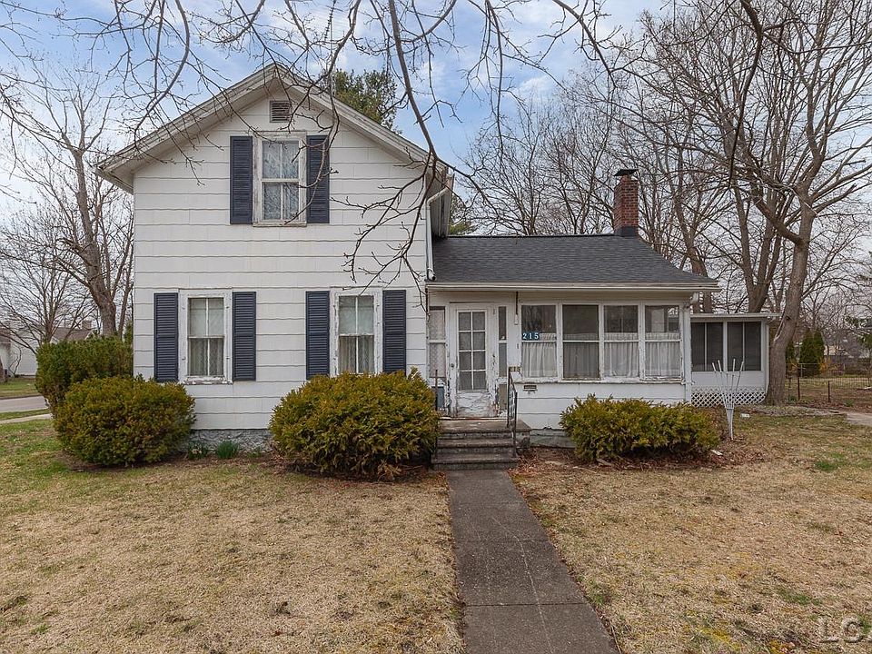 1st image of 215 W Cummins St